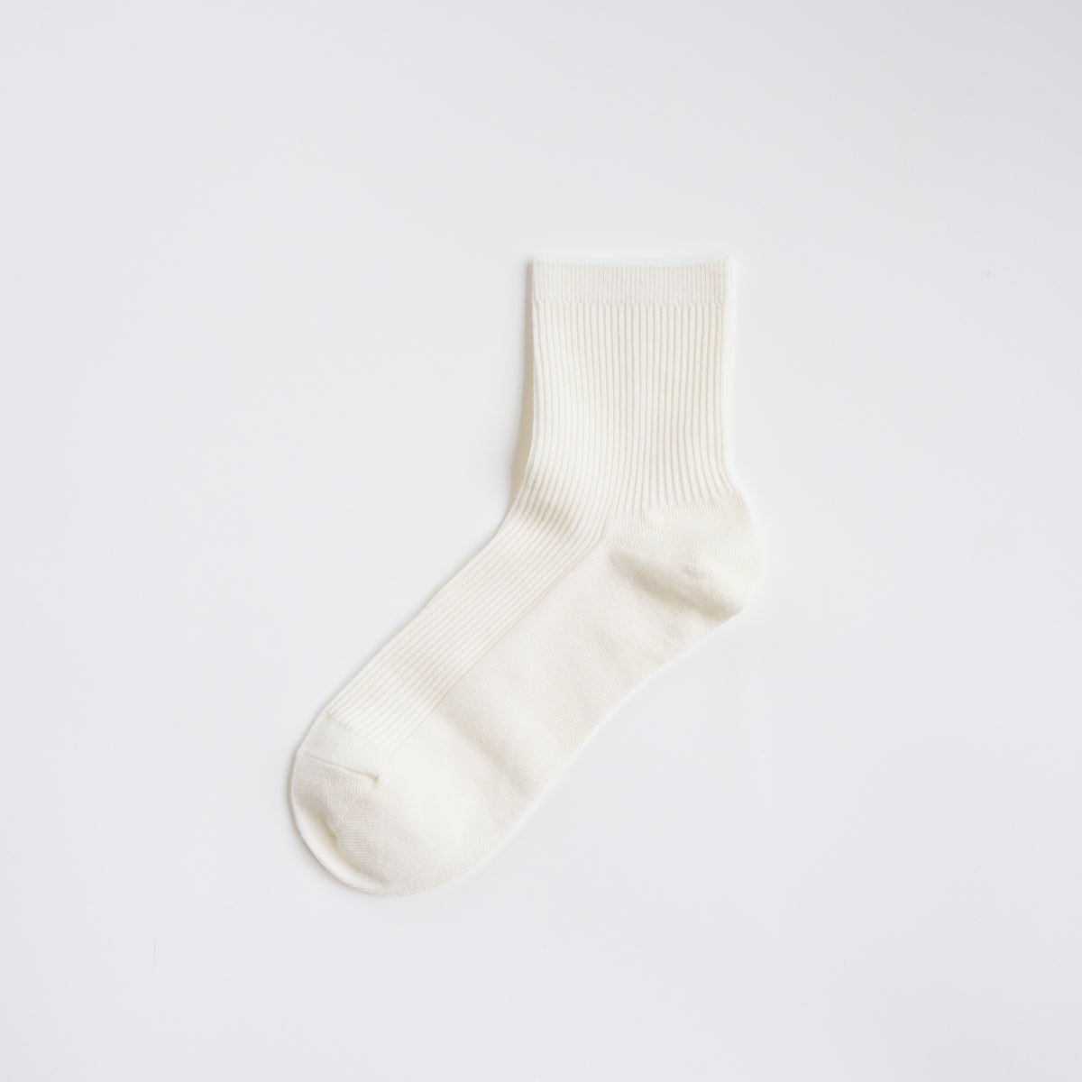 All-Season Creamy White Daily Crew Socks