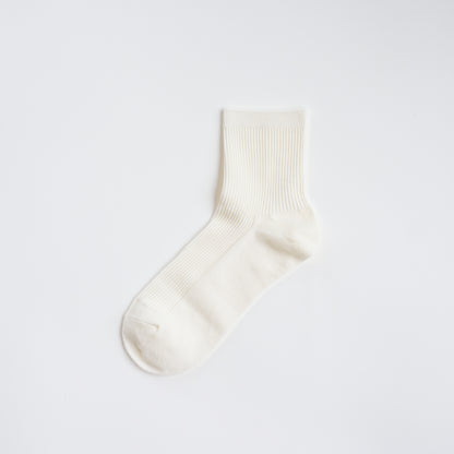 All-Season Creamy White Daily Crew Socks