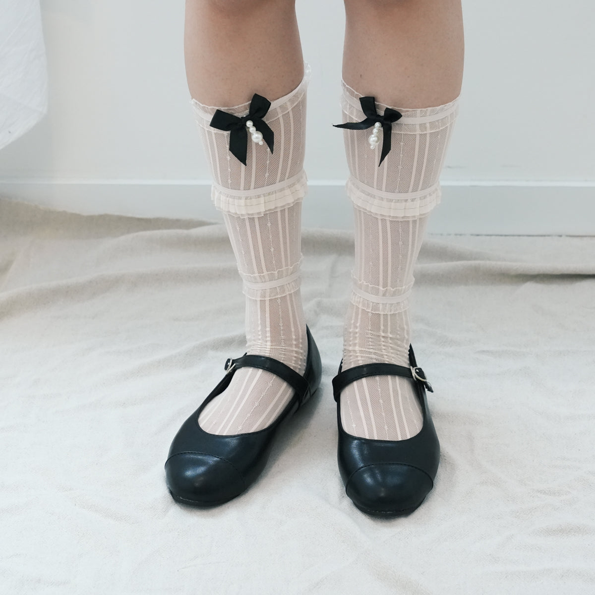 Lace Butterfly Pearl Sheer Socks