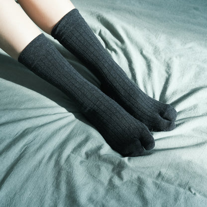 Wide Stripe Split-Toe Socks