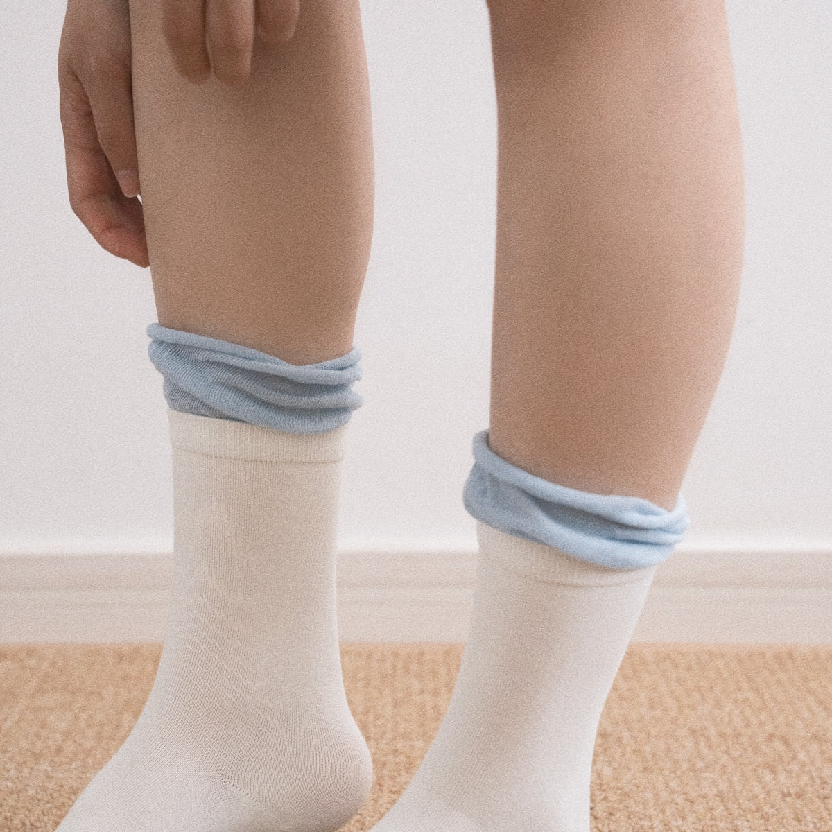 Bubble Cuff Cotton White Mid-Calf Socks