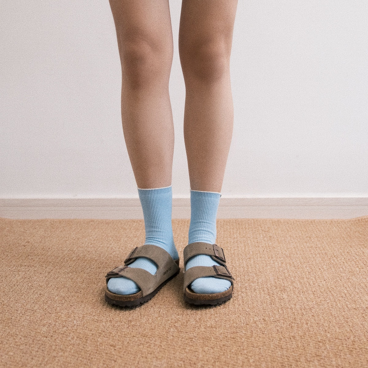 Creamy Sheer Blue Crew Socks